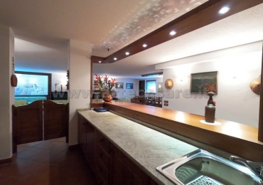 VILLA  - AMPIE METRATURE - PARCO PRIVATO 