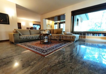VILLA  - AMPIE METRATURE - PARCO PRIVATO 