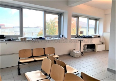 Canegrate, Lombardia, 2 Stanze Stanze,1 BagnoBagni,Ufficio,Vendita,2453