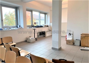 Canegrate, Lombardia, 2 Stanze Stanze,1 BagnoBagni,Ufficio,Vendita,2453