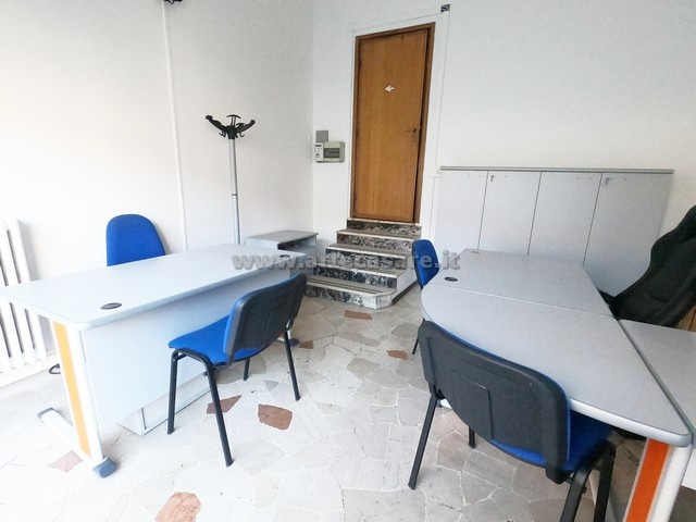 Parabiago, Lombardia, ,1 BagnoBagni,Attività commerciale,Affitto,3275