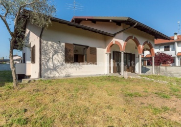 Villa Cortese, Lombardia, 2 Stanze da Letto Stanze da Letto, 3 Stanze Stanze,2 BathroomsBathrooms,Villa,Vendita Usato,0,3276