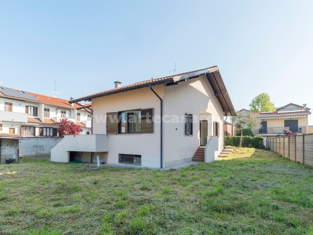 Villa Cortese, Lombardia, 2 Stanze da Letto Stanze da Letto, 3 Stanze Stanze,2 BathroomsBathrooms,Villa,Vendita Usato,0,3276
