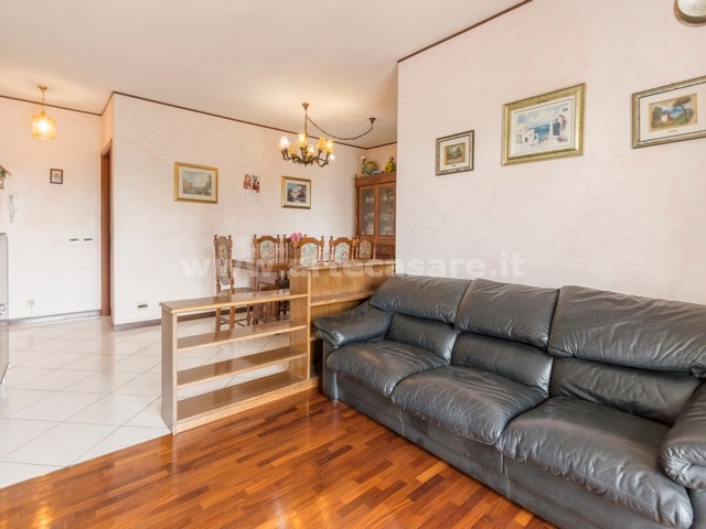 Busto Arsizio, Lombardia, 3 Stanze da Letto Stanze da Letto, 4 Stanze Stanze,2 BathroomsBathrooms,Appartamento,Vendita Usato,0,3283