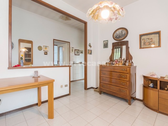 Villa Cortese, Lombardia 20035, 2 Stanze da Letto Stanze da Letto, 4 Stanze Stanze,2 BathroomsBathrooms,Villa,Venduto,0,3325