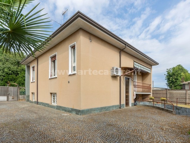 Villa Cortese, Lombardia 20035, 2 Stanze da Letto Stanze da Letto, 4 Stanze Stanze,2 BathroomsBathrooms,Villa,Venduto,0,3325
