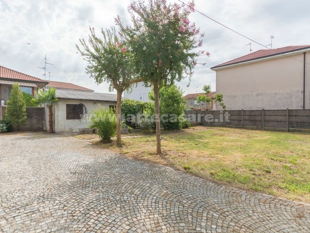 Villa Cortese, Lombardia 20035, 2 Stanze da Letto Stanze da Letto, 4 Stanze Stanze,2 BathroomsBathrooms,Villa,Venduto,0,3325