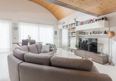 Saronno, Lombardia, 4 Stanze Stanze,2 BathroomsBathrooms,Loft,Venduto,0,3329