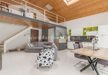 Saronno, Lombardia, 4 Stanze Stanze,2 BathroomsBathrooms,Loft,Venduto,0,3329