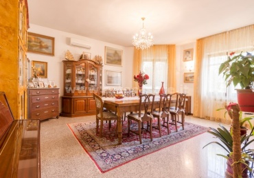 Olgiate Olona, Lombardia, 4 Camere Letto Camere Letto, 8 Stanze Stanze,4 BagniBagni,Villa,Vendita,3374