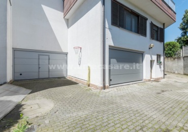 Olgiate Olona, Lombardia, 4 Camere Letto Camere Letto, 8 Stanze Stanze,4 BagniBagni,Villa,Vendita,3374