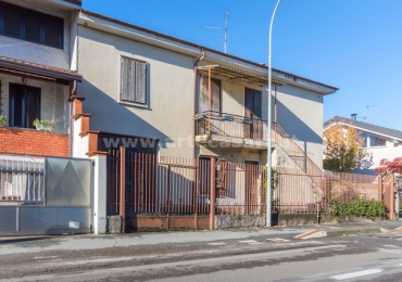 Busto Garolfo, Lombardia 20038, 5 Stanze da Letto Stanze da Letto, 7 Stanze Stanze,3 BathroomsBathrooms,Villa bifamiliare,Vendita Usato,0,3378