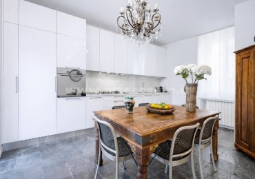 MARNATE, Lombardia, 2 Stanze da Letto Stanze da Letto, 4 Stanze Stanze,2 BathroomsBathrooms,Villa,Vendita Usato,0,3421