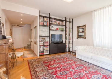 MARNATE, Lombardia, 2 Stanze da Letto Stanze da Letto, 4 Stanze Stanze,2 BathroomsBathrooms,Villa,Vendita Usato,0,3421