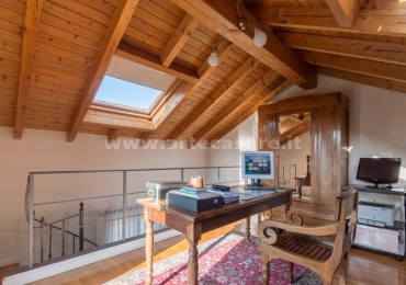 MARNATE, Lombardia, 2 Stanze da Letto Stanze da Letto, 4 Stanze Stanze,2 BathroomsBathrooms,Villa,Vendita Usato,0,3421