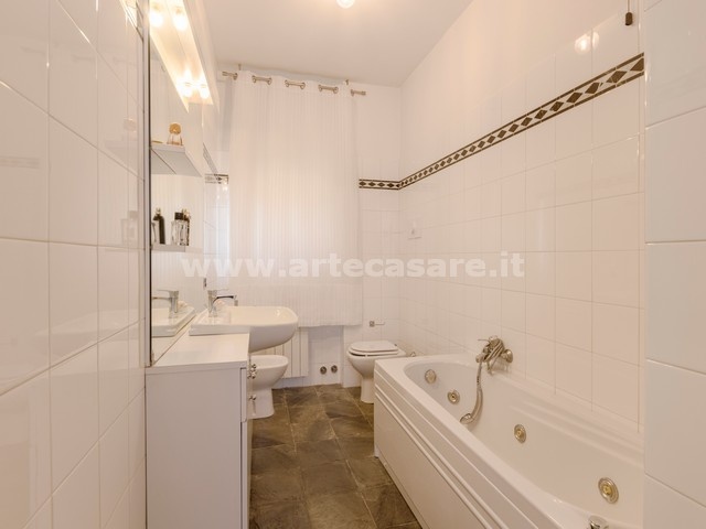 MARNATE, Lombardia, 2 Stanze da Letto Stanze da Letto, 4 Stanze Stanze,2 BathroomsBathrooms,Villa,Vendita Usato,0,3421