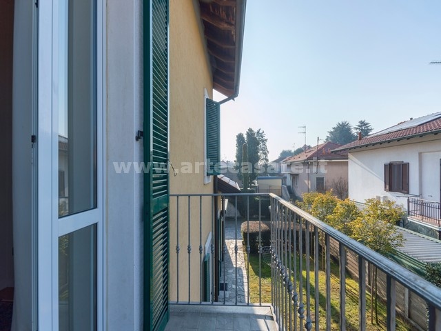 MARNATE, Lombardia, 2 Stanze da Letto Stanze da Letto, 4 Stanze Stanze,2 BathroomsBathrooms,Villa,Vendita Usato,0,3421