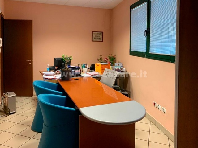 Besnate, Lombardia, 2 Stanze Stanze,5 BathroomsBathrooms,Capannone,Venduto,0,3451