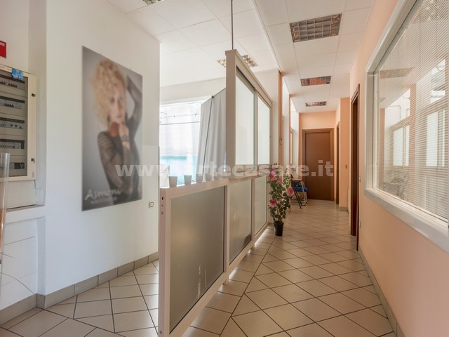 Besnate, Lombardia, 2 Stanze Stanze,5 BathroomsBathrooms,Capannone,Venduto,0,3451