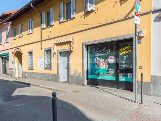 Samarate, Lombardia, 2 Stanze Stanze,1 BagnoBathrooms,Negozio,Vendita Usato,0,3453